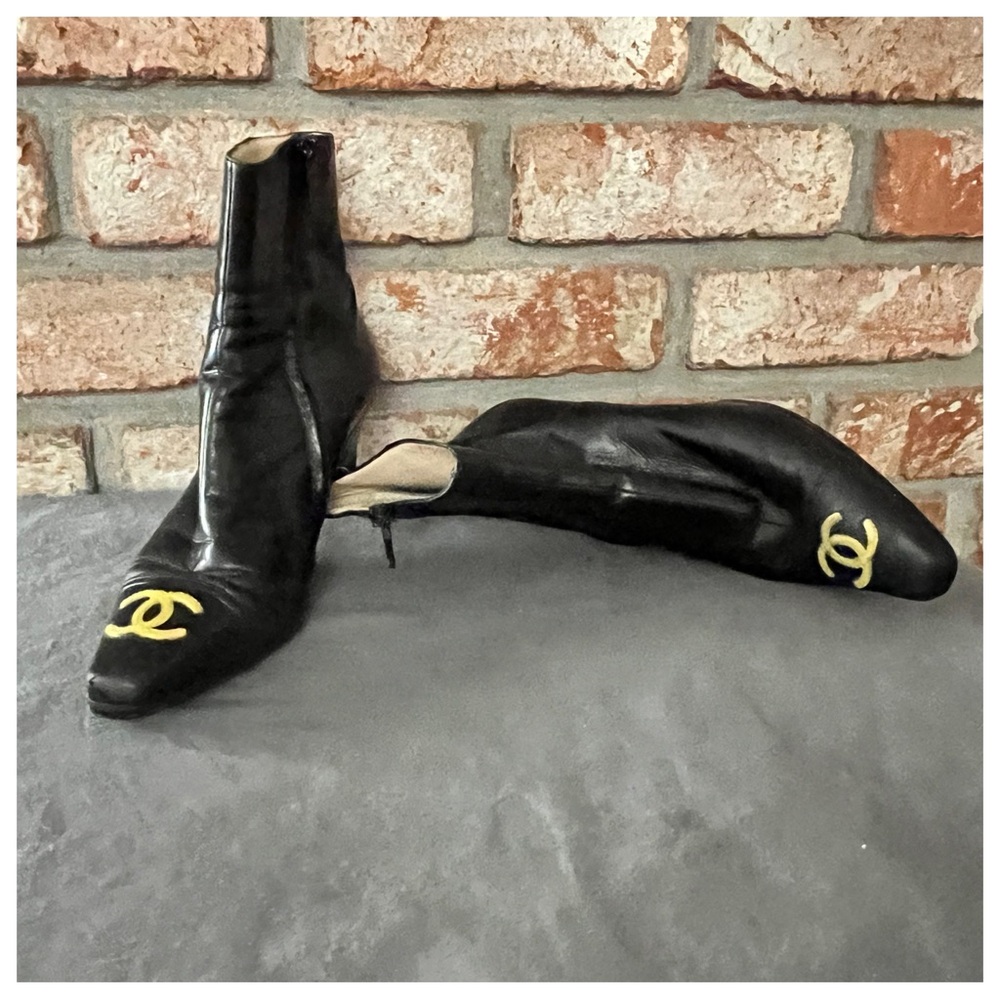 Authentic Chanel Women Leather Square Toe Zip Up Ankle Black Boots Size 36.5 - Picture 9 of 11